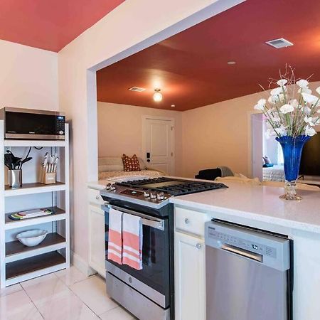 Blush And Bashful Germantown Two Bedroom Apartment Луисвилл Экстерьер фото