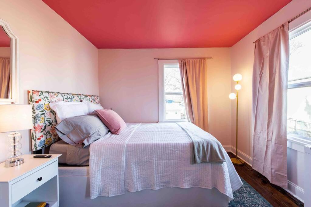 Blush And Bashful Germantown Two Bedroom Apartment Луисвилл Экстерьер фото